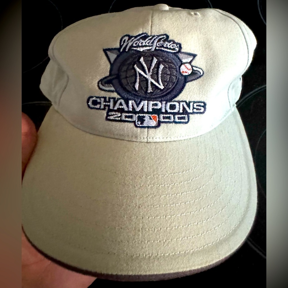 Yankee 2000 championship hat!